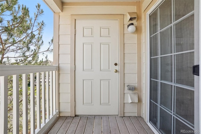 5726 N Genoa Way Unit 301, Aurora, CO 80019 - view of exterior entry with a balcony