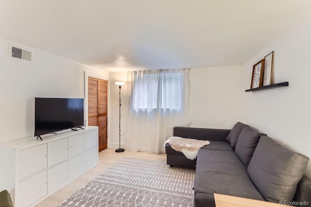 109 W Simpson St, Lafayette, CO 80026 - living room with light wood-type flooring