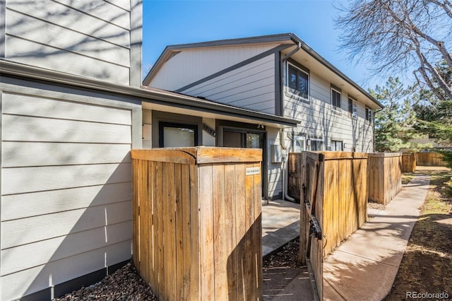 15157 E Louisiana Dr Unit A, Aurora, CO 80012 - view of side of home