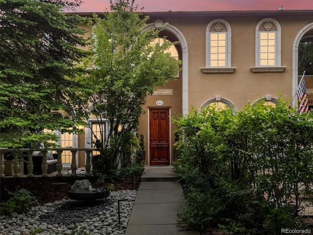 425 Steele St, Denver, CO 80206 - view of front facade with stucco siding