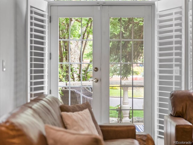 425 Steele St, Denver, CO 80206 - view of doorway