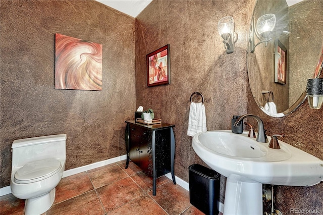 3035 Blodgett Dr, Colorado Springs, CO 80919 - bathroom featuring toilet and baseboards
