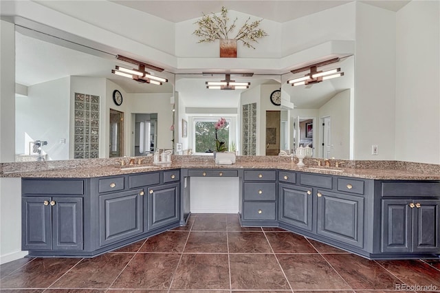 3035 Blodgett Dr, Colorado Springs, CO 80919 - full bath featuring vanity
