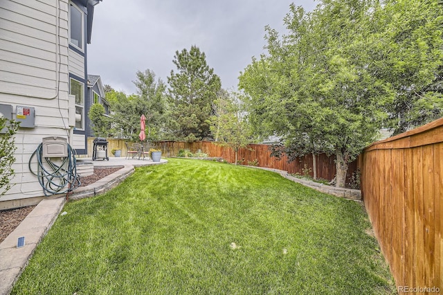 8657 Aberdeen Cir, Highlands Ranch, CO 80130 - view of yard featuring a patio area