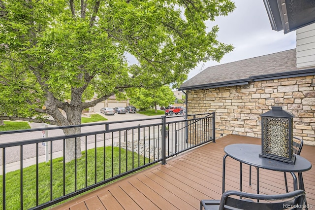 8657 Aberdeen Cir, Highlands Ranch, CO 80130 - view of wooden terrace