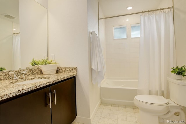 4444 N Picadilly Ct, Aurora, CO 80019 - full bathroom with toilet, vanity, baseboards, shower / bath combination with curtain, and recessed lighting