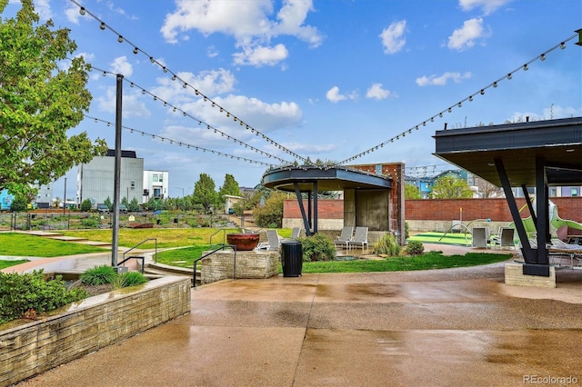 1095 W 69th Ave, Denver, CO 80221 - view of patio / terrace