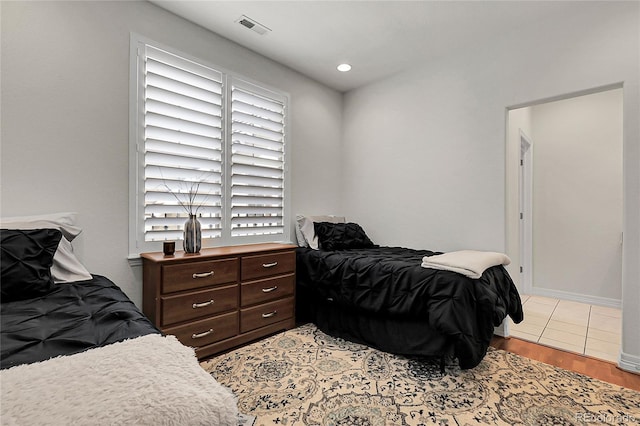 10152 Bluffmont Ln, Lone Tree, CO 80124 - bedroom featuring light wood-style floors