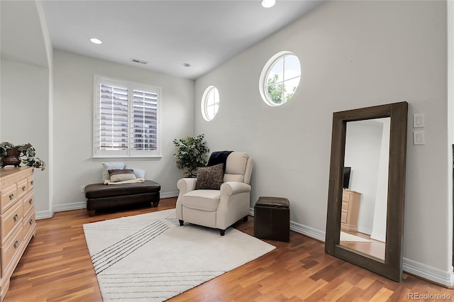 10152 Bluffmont Ln, Lone Tree, CO 80124 - sitting room featuring light wood-style flooring and recessed lighting