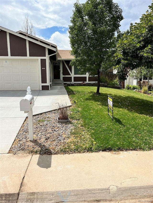 view of yard with a garage