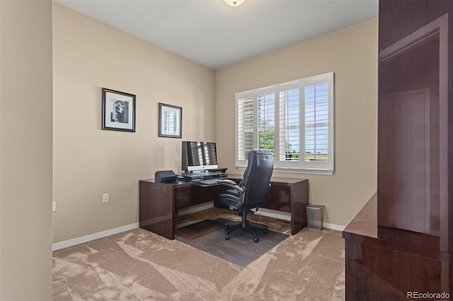 8272 E 55th Pl, Denver, CO 80238 - carpeted office featuring baseboards