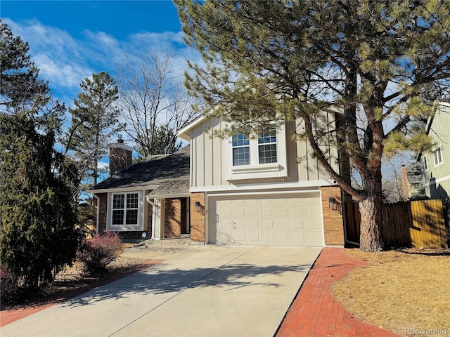 view of front of property featuring a garage