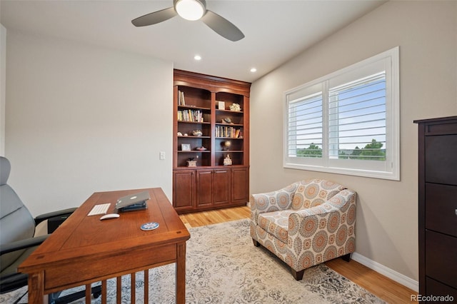 home office with light wood-style floors, ceiling fan, recessed lighting, and baseboards