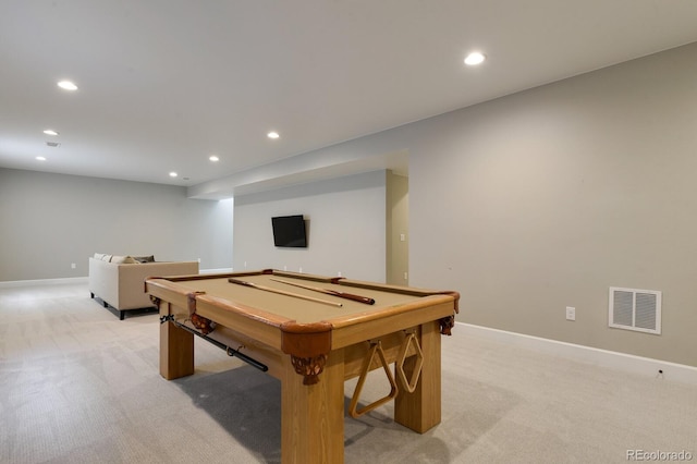 recreation room with visible vents, recessed lighting, baseboards, and light carpet