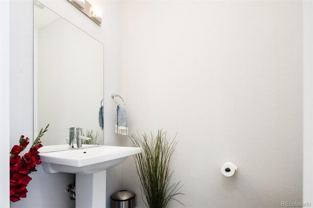 1323 Elati St Unit 3, Denver, CO 80204 - view of bathroom