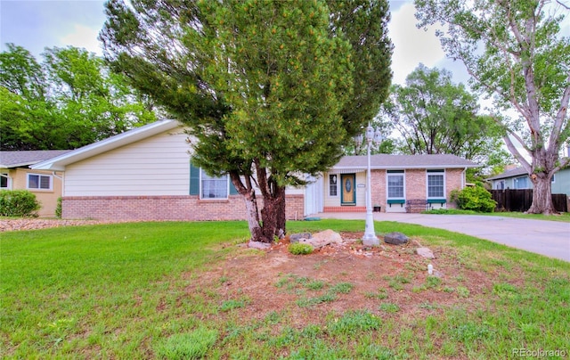 1417 S 9th Ave, Sterling, CO 80751