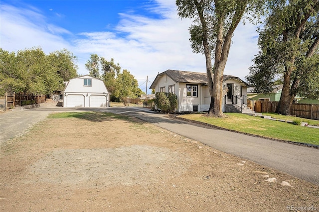 view of front of home with a front lawn