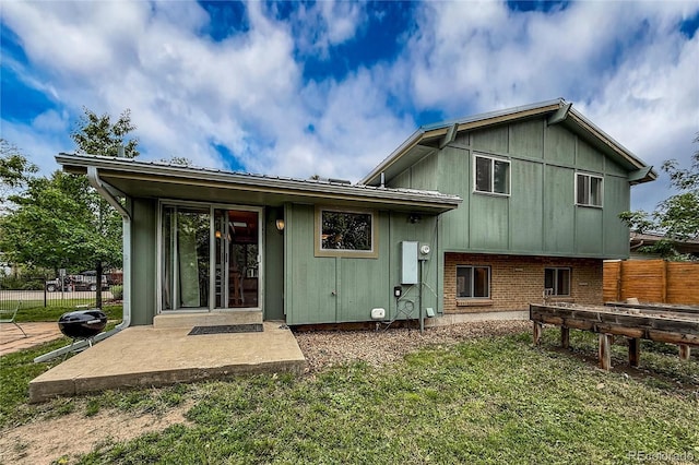 3722 Monterey Pl, Boulder, CO 80301 - back of property with a patio