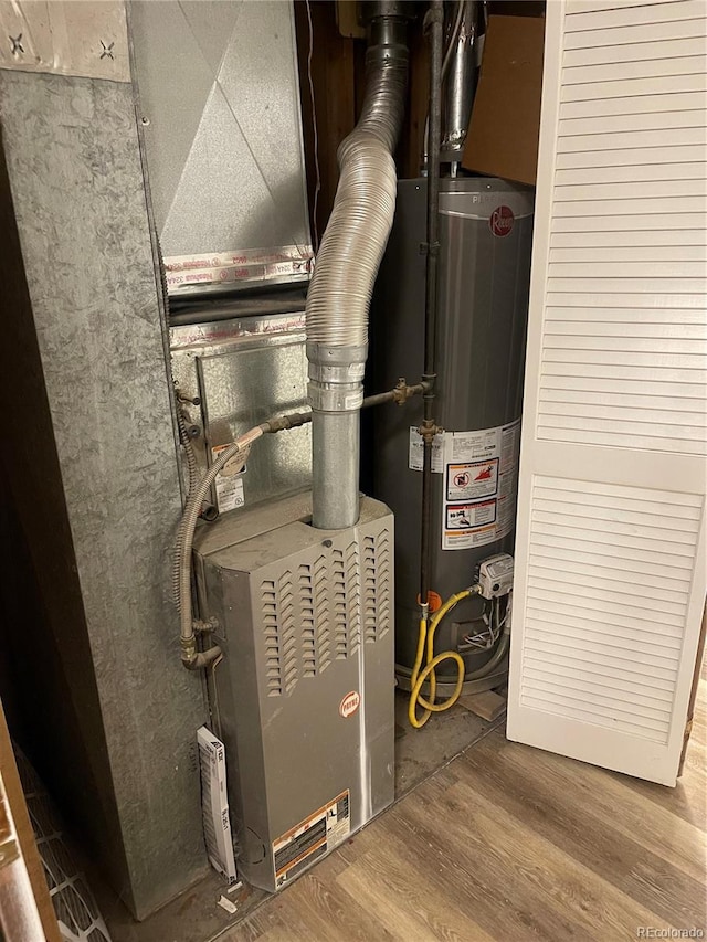 1235 S Benton St, Lakewood, CO 80232 - utilities featuring water heater