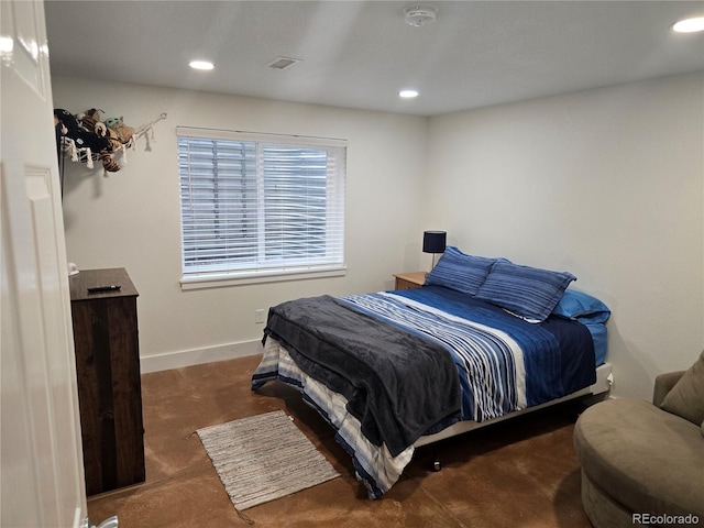 view of carpeted bedroom