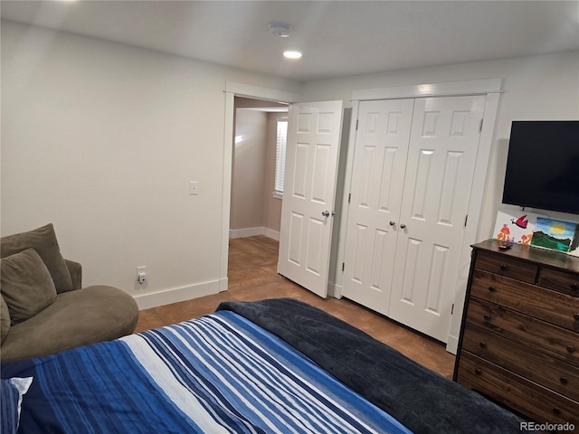 bedroom featuring a closet