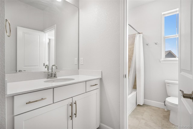 full bath with baseboards, vanity, shower / bathtub combination with curtain, and toilet