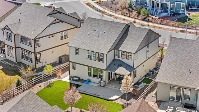 birds eye view of property featuring a residential view