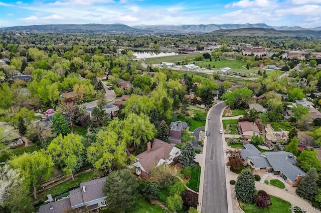 bird's eye view with a mountain view