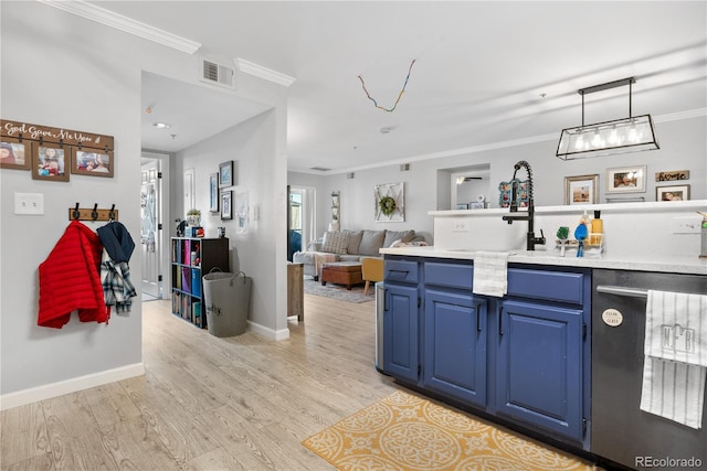 kitchen with dishwasher, light hardwood / wood-style floors, ornamental molding, decorative light fixtures, and blue cabinets