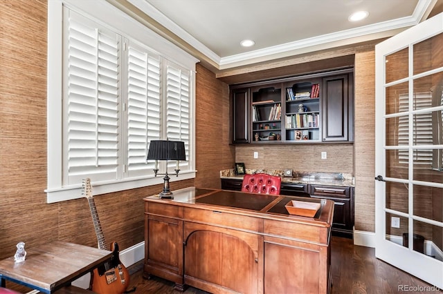 office with crown molding and dark hardwood / wood-style floors