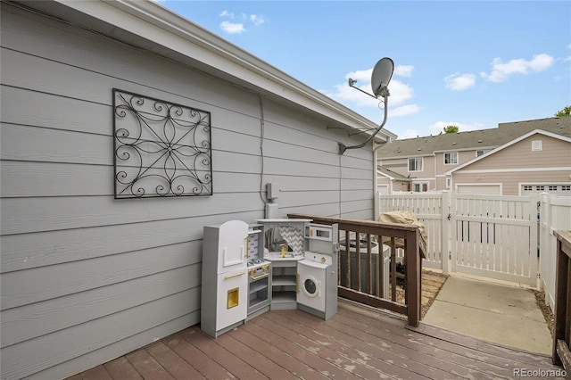 5813 Ceylon St, Denver, CO 80249 - view of deck