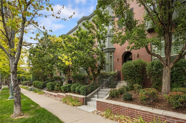 8725 E 25th Ave, Denver, CO 80238 - photo 1