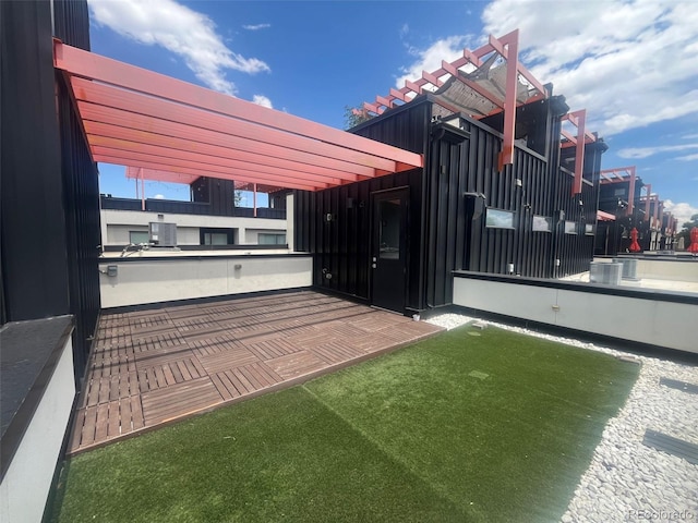 3030 N Wilson Ct Unit 3, Denver, CO 80205 - exterior space featuring a pergola