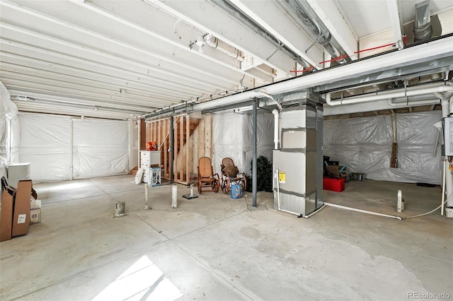 1670 Vantage Pkwy, Berthoud, CO 80513 - garage featuring heating unit