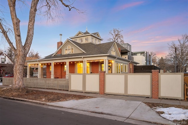 view of front of house featuring a porch