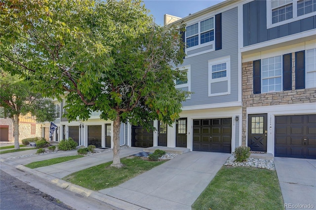 view of townhome / multi-family property