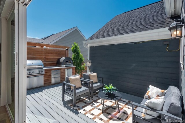 10252 E 58th Ave, Denver, CO 80238 - deck with exterior kitchen