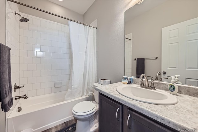 623 S Pitkin Ct, Aurora, CO 80017 - bathroom featuring toilet, shower / tub combo with curtain, vanity, and wood finished floors