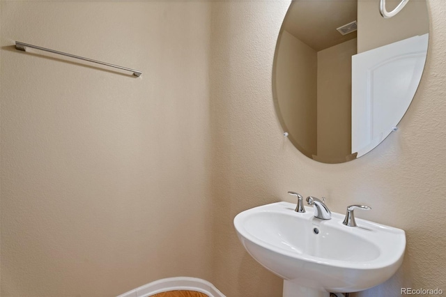 bathroom with sink