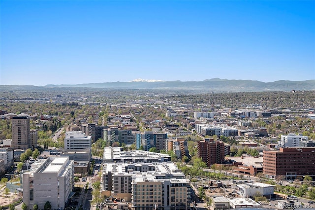 city view featuring mountains