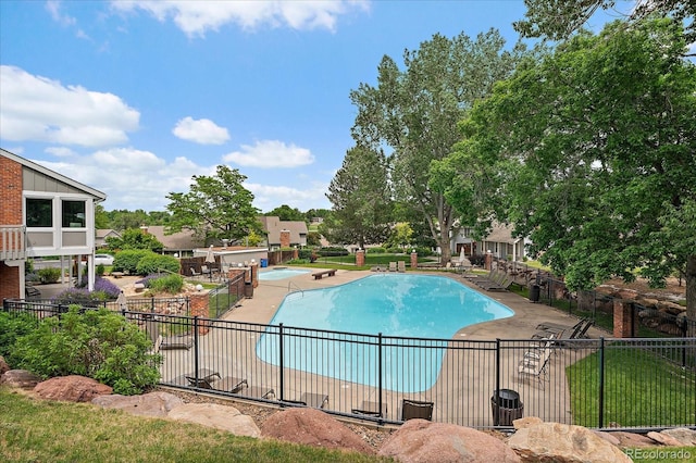 6936 S Knolls Way, Centennial, CO 80122 - community pool with a patio