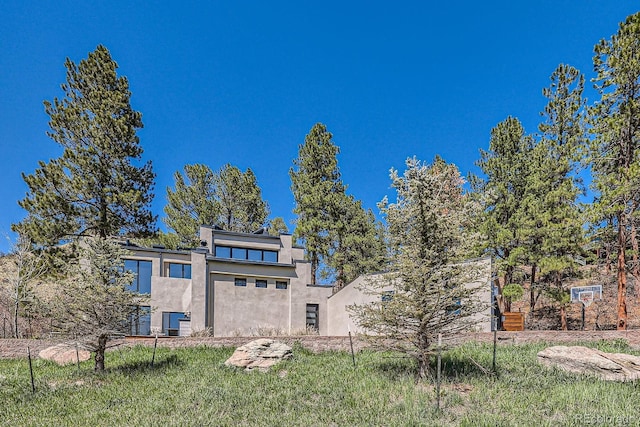 view of front of house with stucco siding