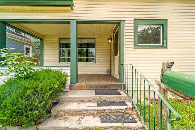 720 N Walnut St, Colorado Springs, CO 80905 - view of exterior entry with a porch