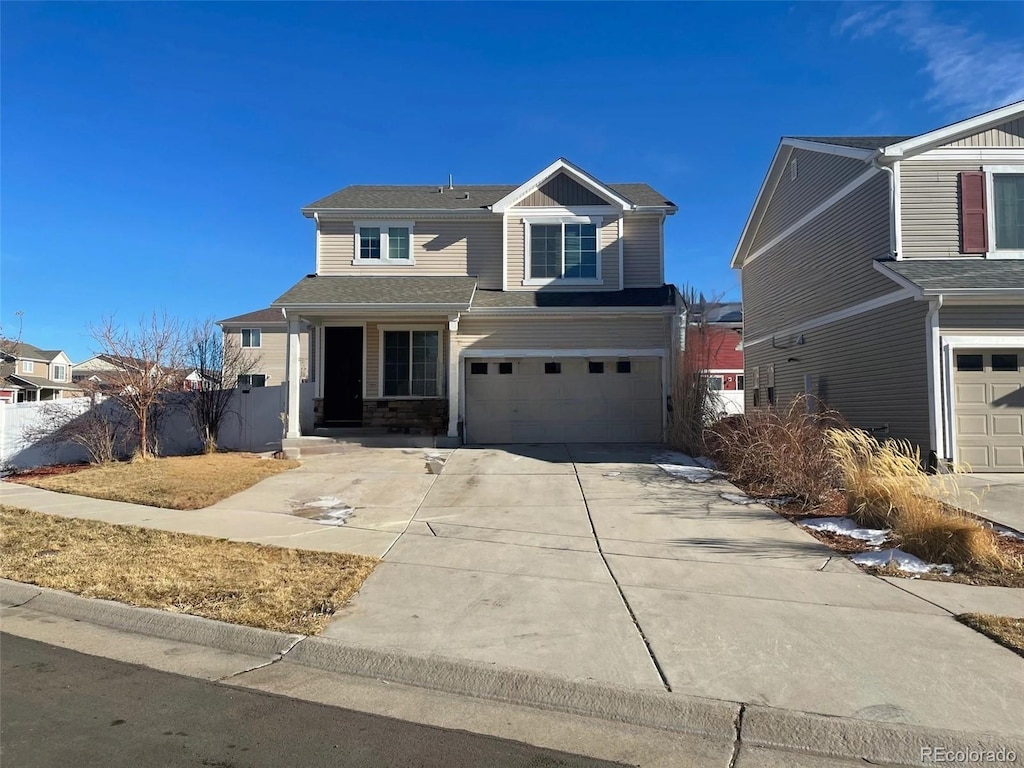 view of front property featuring a garage