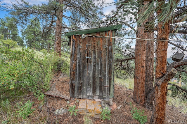 view of outdoor structure