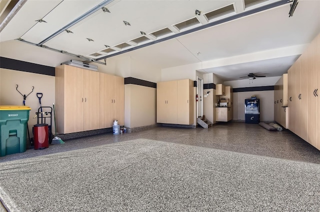 garage with ceiling fan