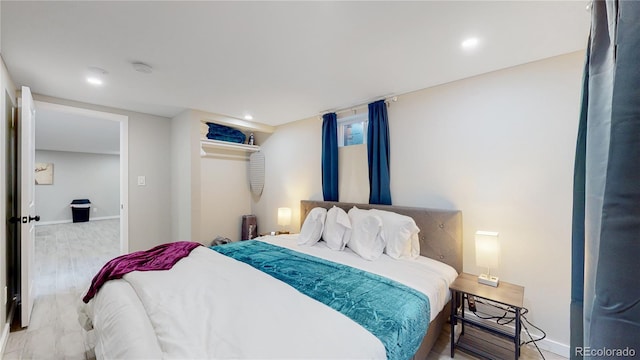 3067 S Holly Pl, Denver, CO 80222 - bedroom with baseboards and recessed lighting