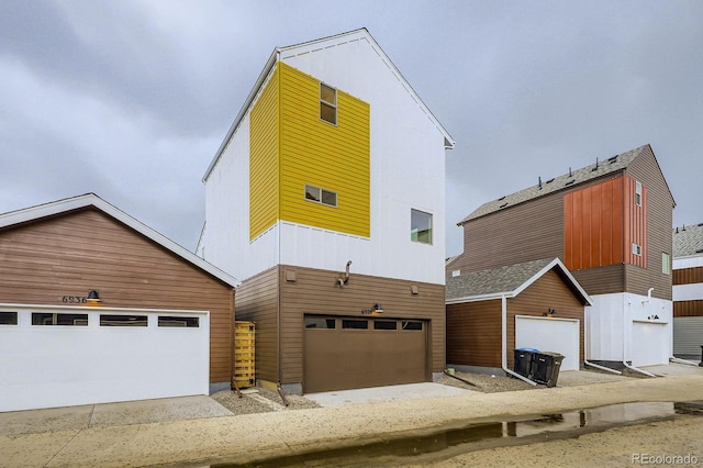 6926 Kendrick Ln, Arvada, CO 80007 - view of modern home