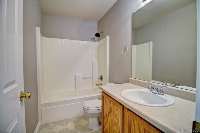 8416 S Reed St, Littleton, CO 80128 - bathroom with toilet, vanity, and washtub / shower combination