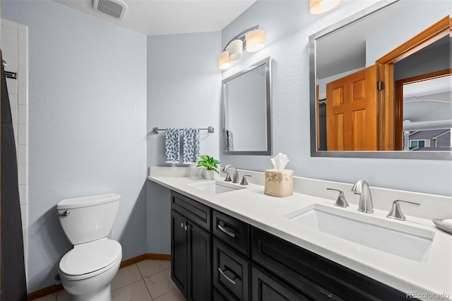 7313 Poston Way, Boulder, CO 80301 - bathroom with double vanity and curtained shower